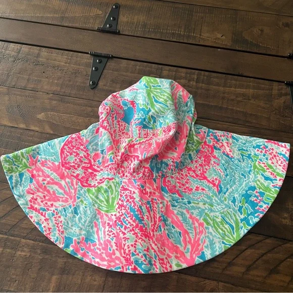 Lilly Pulitzer | Accessories | Lilly Pulitzer Lets Cha Cha  display picture 3